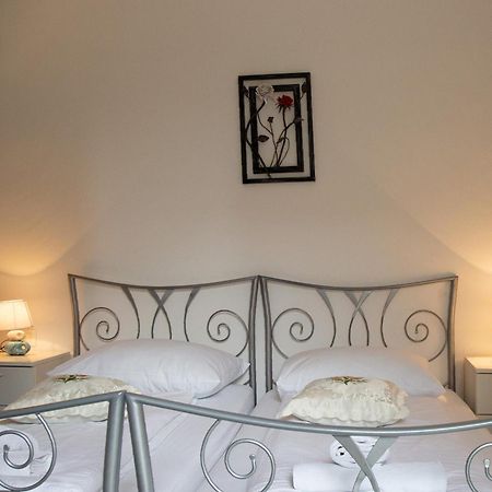 Downtown Spalato Private Rooms Split Exterior foto