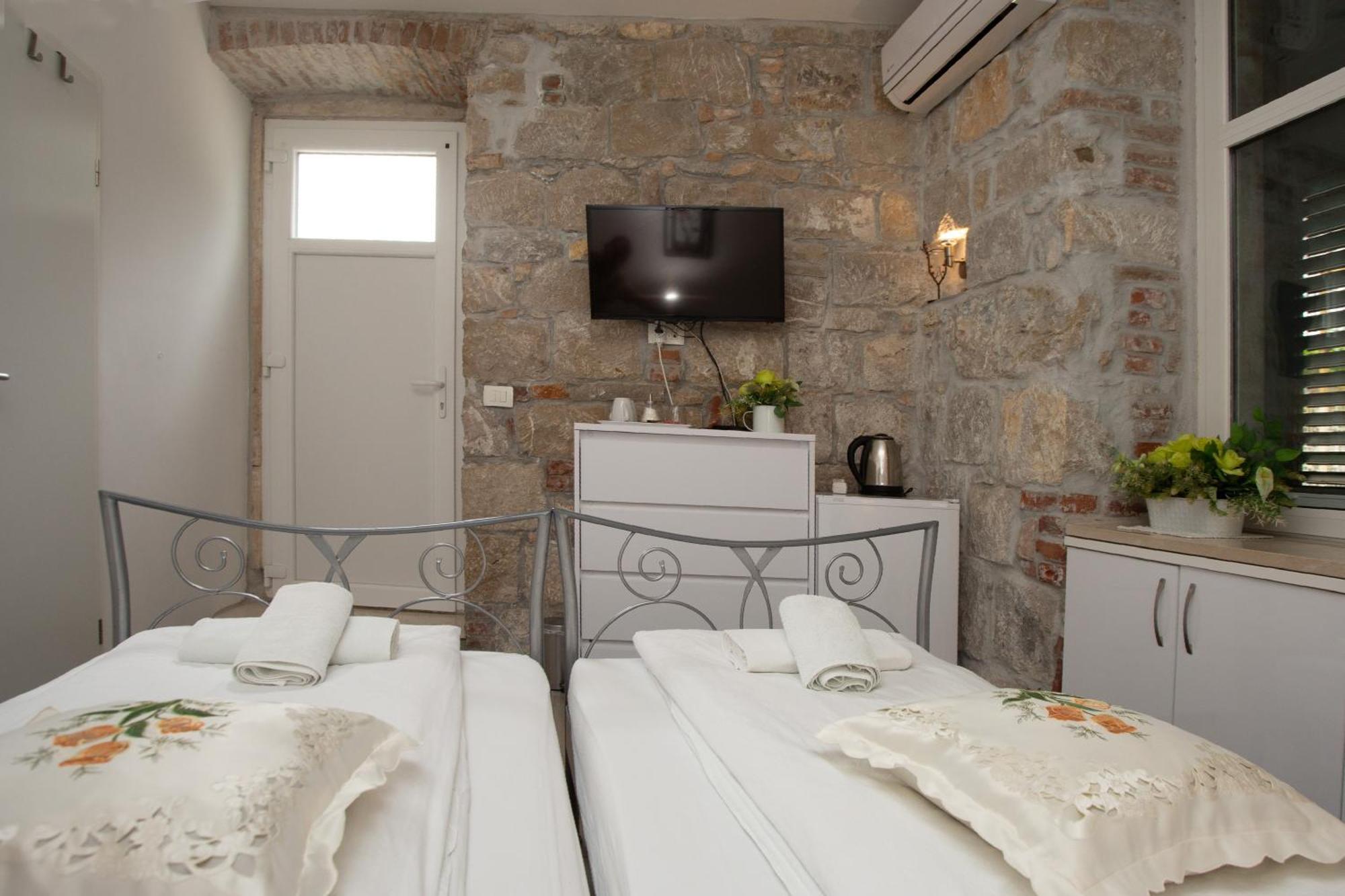 Downtown Spalato Private Rooms Split Exterior foto