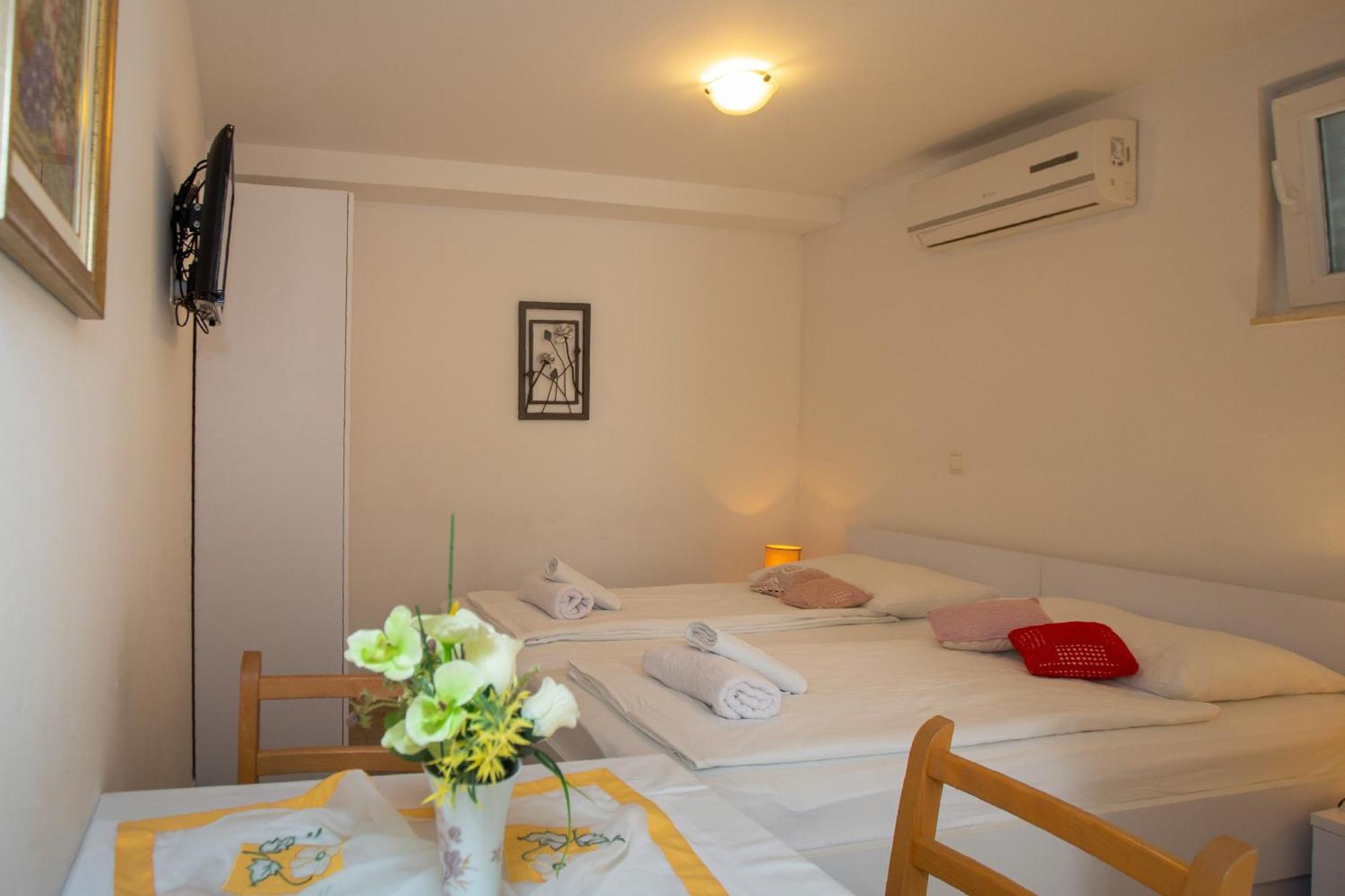 Downtown Spalato Private Rooms Split Exterior foto